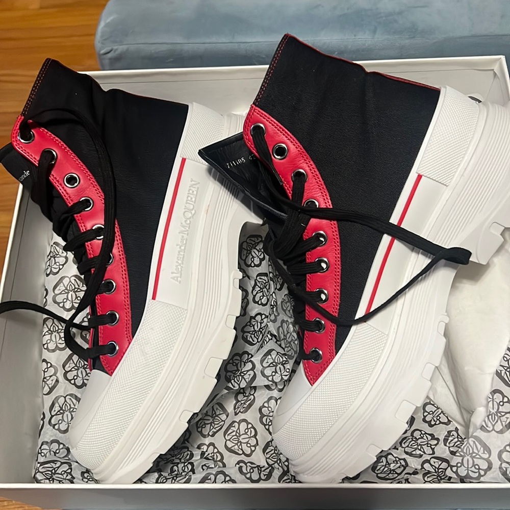 Alexander McQueen snearkers